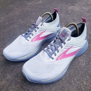Brooks Athletic Shoes in Gray and Pink